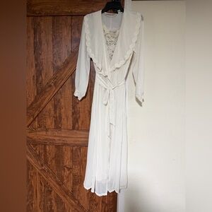 Vintage Victoria Secret Chiffon Lace Nightgown and Robe Bridal set. Ivory XS/S
